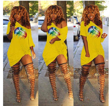 Load image into Gallery viewer, Printed Kiss Dress